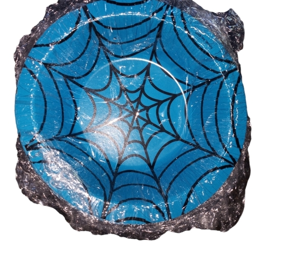 Turquoise Spiderweb Paper Bowls - Picture 5 of 7
